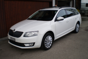 SKODA Octavia Combi 1.6 TDI 110 Ambition 4x4 mit AHK abnehmbar !  Mod.17 **Verkauft nach Appenzell/Jakobsbad**