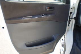TOYOTA Hiace D-4D Van 4x4 LWB 2x Schiebetüren (Kasten)*VERKAUFT*