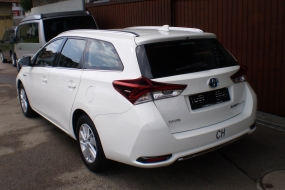 TOYOTA Auris 1,8 HSD Hybrid Touring Sports Luna e-CVT (Kombi