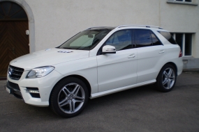 MERCEDES-BENZ ML 350 BlueTEC Edition1 "AMG STYLING"Panorama-Glassdach(4x4) (SUV / Geländewagen)Top