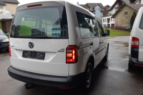 VW Caddy 2.0TDI 4x4 Motion BlueMotion Technology DSG,Navi,AHK 1500kg Monteur Fahrzeug geeignet mit Sortimo 2x Schiebetüren **Verkauft nach 8732 Neuhus Kt.SG**