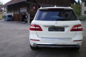 MERCEDES-BENZ ML 350 BlueTEC Edition1 "AMG STYLING"Panorama-Glassdach(4x4) (SUV / Geländewagen)Top