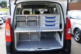 PEUGEOT Partner 1.6 HDi Diesel 90 Fap Lieferwagen 2xSchiebetüren (Sortimo Werksattwagen):