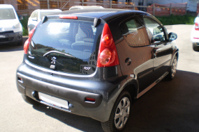 PEUGEOT 107 1.0 Trendy 4-Türen Handschatung