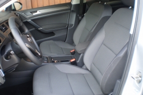 VW Golf 1,6 TDI 4x4 Comfortline 4Motion (mit Anhägekupplung!) (Kombi)