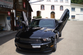 FORD (USA) Mustang 3.7 V6 Premium / LSD Flügeltüren